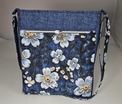 Crossbody kabelka- bílé květy na denimu